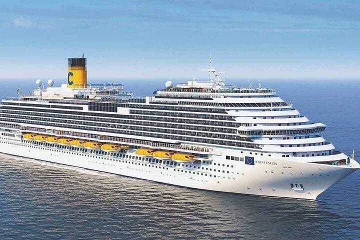Trasferimento privato di lusso dall'hotel di Roma al porto di Civitavecchia