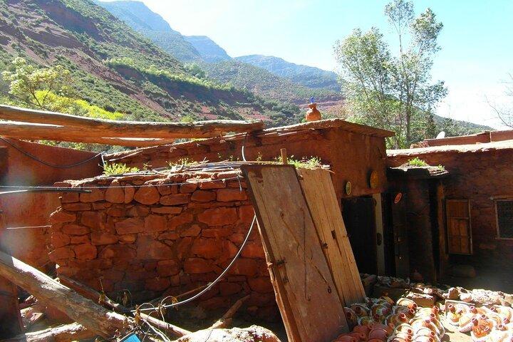 Viagem de um dia ao Vale Ourika e à vila berbere saindo de Marrakech
