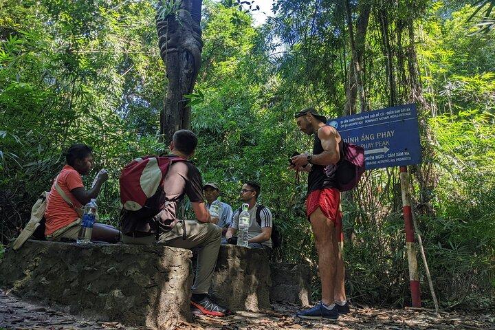 Eintägiges Trekking im Cat Ba-Nationalpark