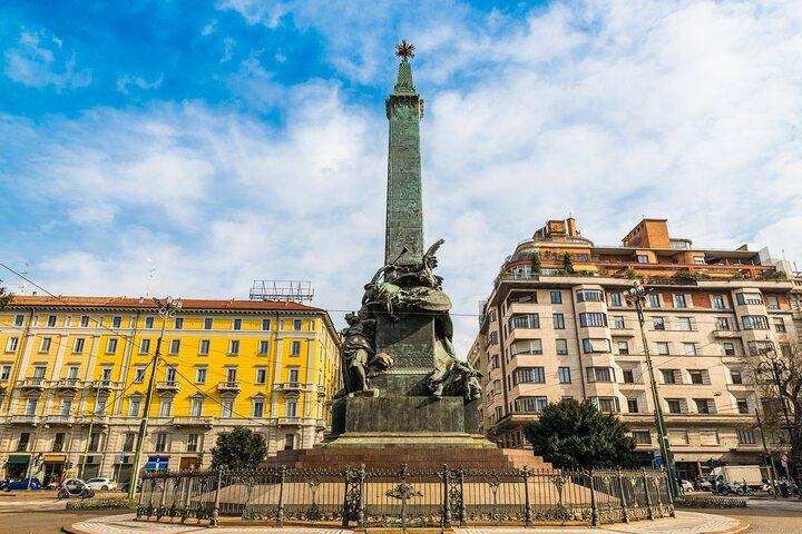 イタリア、ミラノの第二次世界大戦プライベートウォーキングツアー