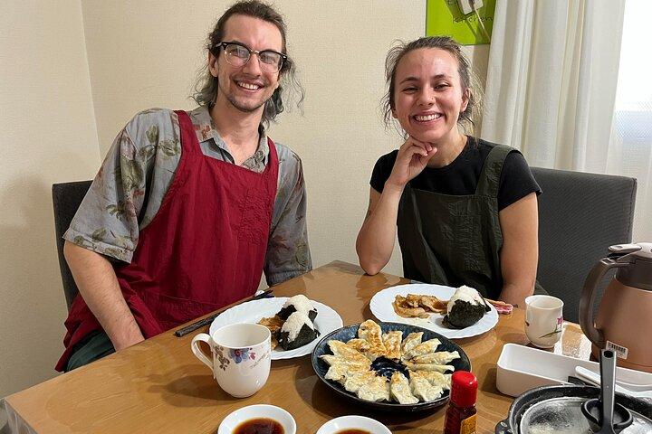 Privat Tokyo matlagningskurs med Emi : Cook 3 Japanska hemrätter
