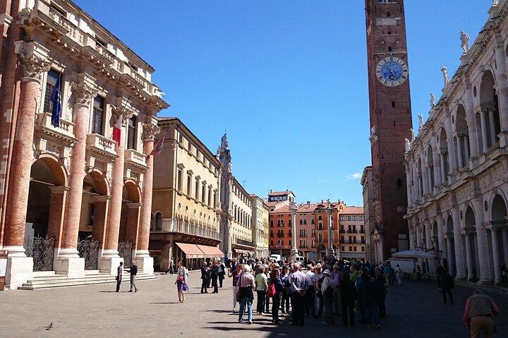 Visita guiada com áudio pelo Vêneto: Verona, Vicenza, Pádua e Veneza.