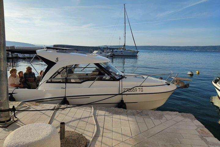 Traslado en lancha rápida desde la ciudad de Hvar (traslado en taxi acuático) al aeropuerto de Split