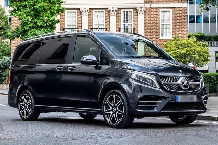 Round Trip Private Transfer Berlin Brandenburg BER to Berlin City by Luxury Van