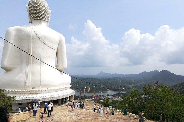 Athugala and Silver Temple Tour from Negombo
