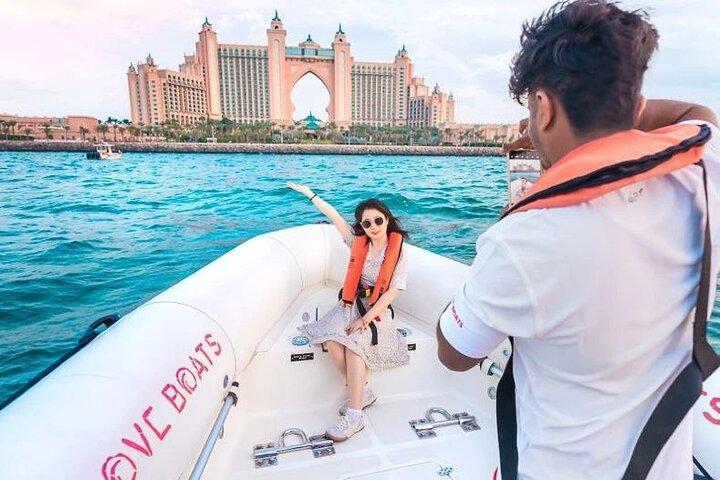 Adrenalin-Spaßtour mit Love Boats in der Dubai Marina