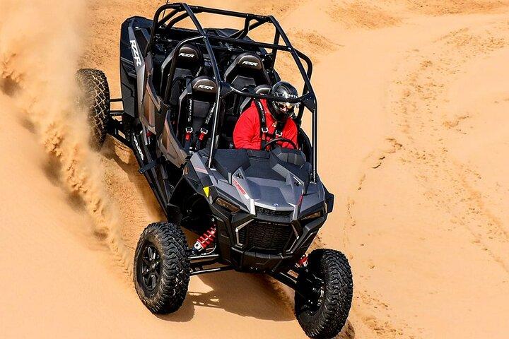 Polaris 1000CC Buggy 04 posti con giro in cammello e sci sulla sabbia