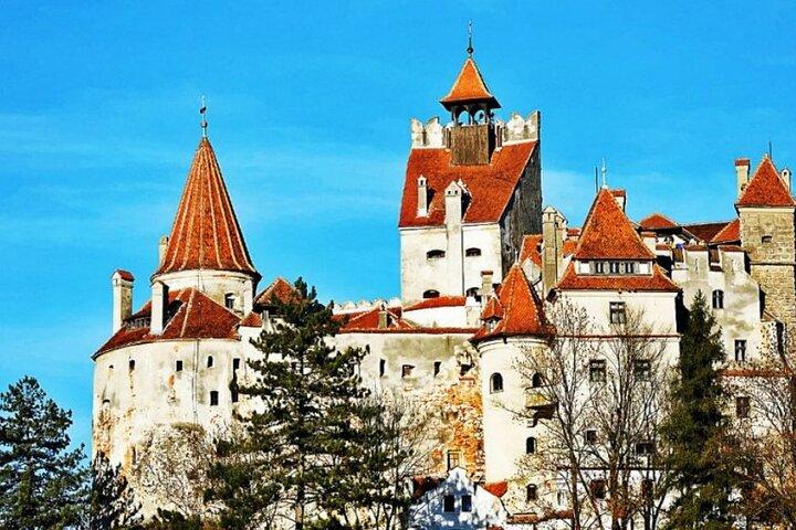 Tour privado de día completo a Sinaia, Bran y Brasov desde Bucarest