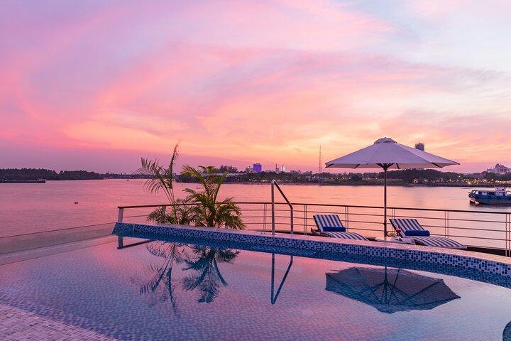 Phnom Penh Siem Reap Crociera sul fiume di lusso di 4 giorni e tour del patrimonio