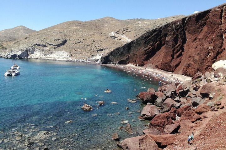 Scopri Santorini come un locale
