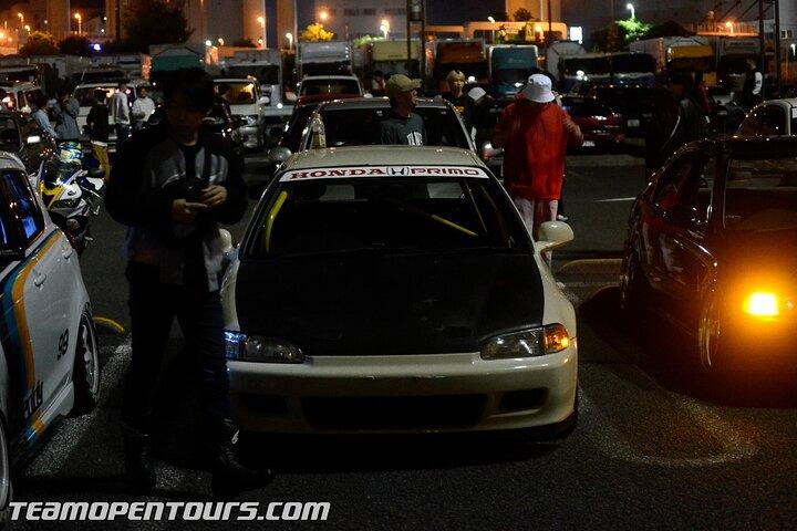 Tokyo.DaikokuPA JDM nights in ラグジュアリーバン。 6席で簡単にアクセス