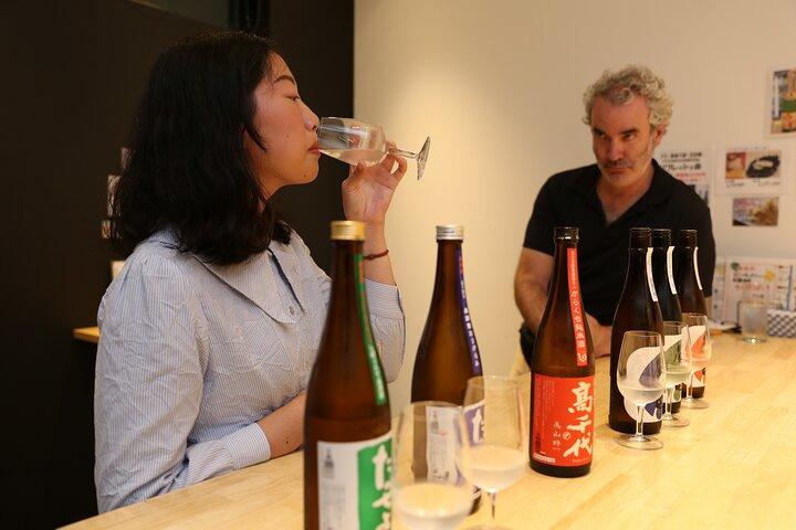 Dégustation privée de saké dans le centre de Kyoto avec Sake Sommelier