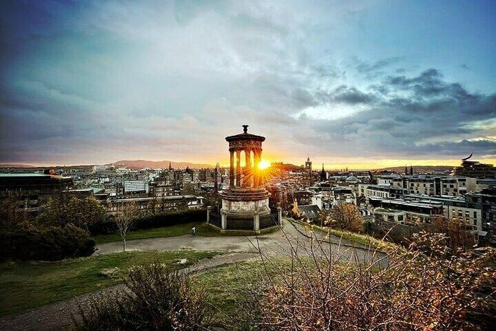 Encantadora Edimburgo: excursão a pé de meio dia com guia local