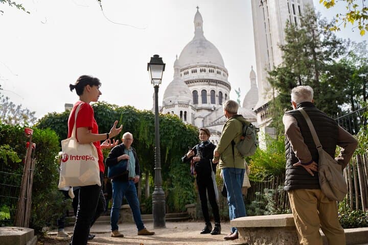 Hidden Montmartre Walking Tour: Artists, Views & Sacré-Cœur