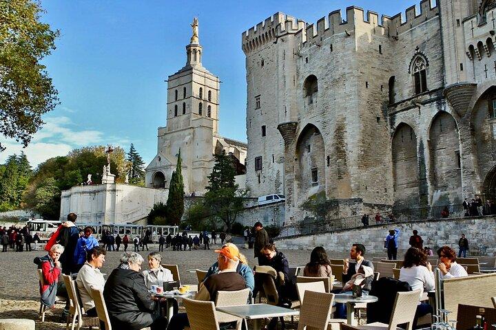Tour de 7 días para grupos pequeños con cata de vinos de Borgoña, Provenza, Niza, Mónaco