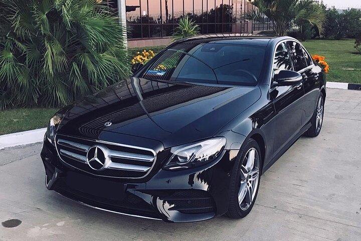 Privater Transfer von Mailand zum Flughafen Malpensa MXP im Auto oder Van