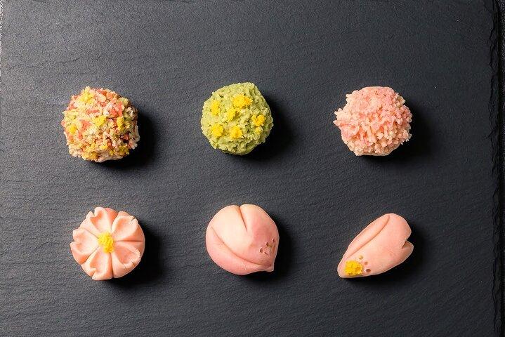 東京舞妓屋でお菓子作りと着物のお茶会