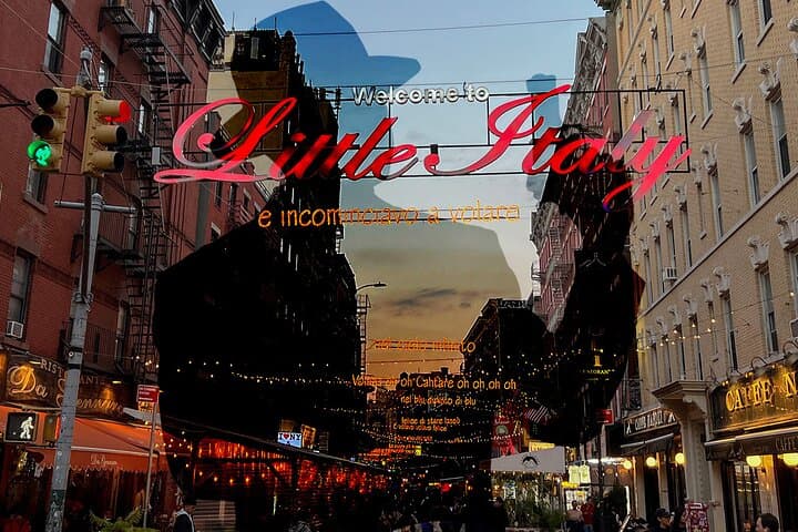 Mafia Gangster History Walking Tour in Little Italy, New York
