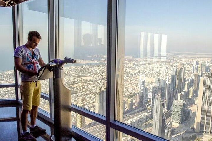 Burj Khalifa au sommet et dîner dans le ciel avec transferts
