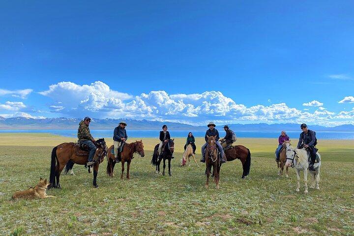 Aventure toute l'année : randonnée à cheval de 3 jours jusqu'au lac Song Kul