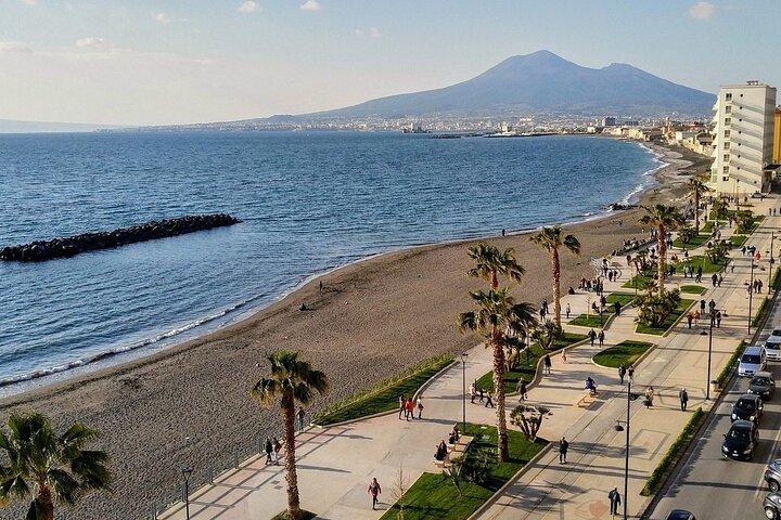 Privater Transfer von Neapel nach Castellammare oder umgekehrt