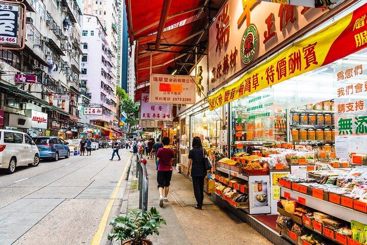 Tour gastronomico privato con la gente del posto a Hong Kong