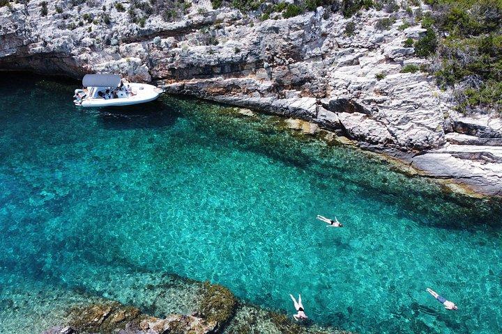 HVAR & 4 Islands PRIVATE BOAT TOUR