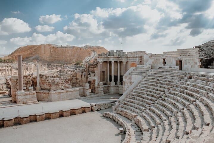 From Naples: Private Tour to Pompei, Sorrento and Amalfi