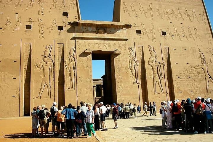 4-Hour Private Tour of Edfu And Kom Ombo Temples in Luxor