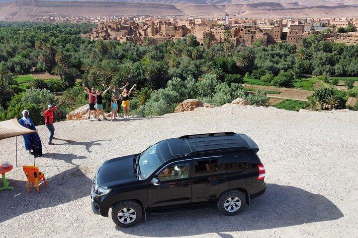 Tour privato di 4 giorni da Marrakech a Fes attraverso il deserto di Merzouga