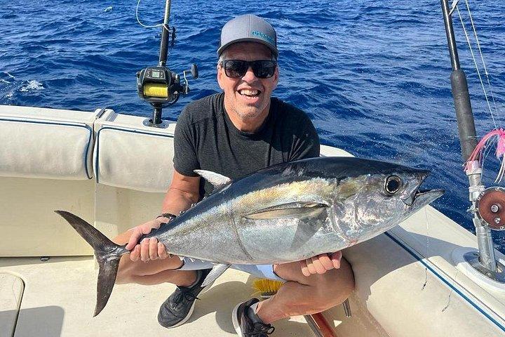 52フィートハッテラス号でフォートローダーデールの深海釣りチャーター