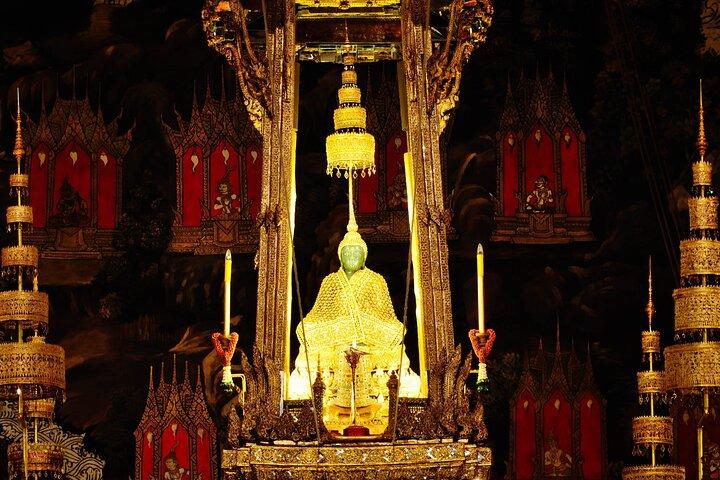 Bangkok: Grand Palace, Emerald Buddha, Wat Phra Kaew Walking Tour