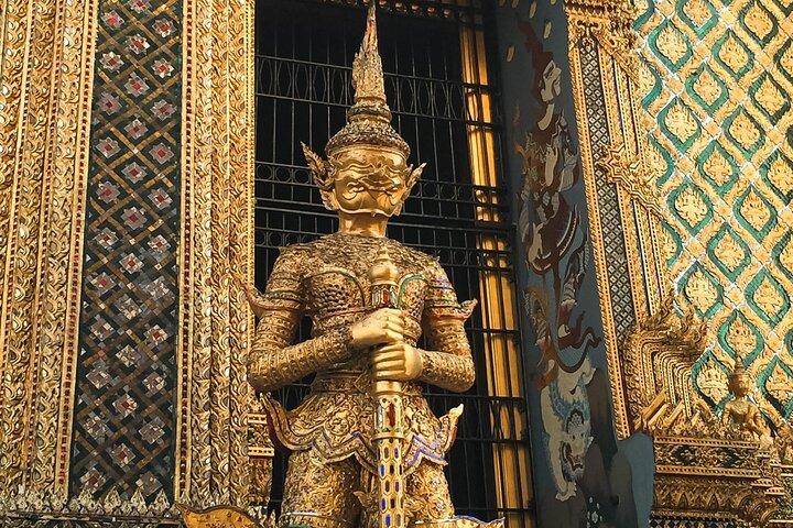 Bangkok: Grand Palace, Emerald Buddha, Wat Phra Kaew Walking Tour