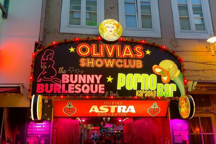 In het spoor van Drag Queen Olivia Een tournee in Hamburg Kiez