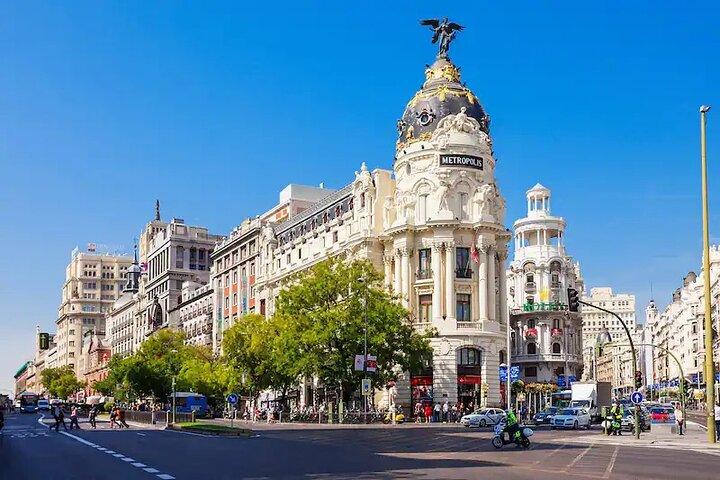 Madrid a Oporto hasta 3 escalas : Ávila, Salamanca y Aveiro