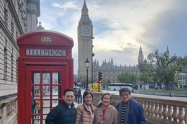 ロンドンの象徴的なランドマークを巡るプライベート黒タクシー ツアー