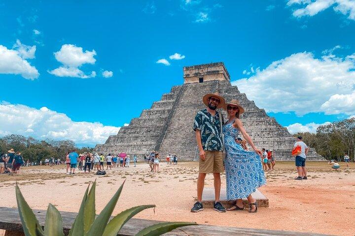 Tour di un'intera giornata a Chichén Itzá con buffet maya, cenote e Valladolid