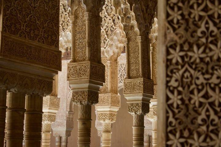 Alhambra: Tour mit Nasridenpalästen. Eintritt nicht inbegriffen