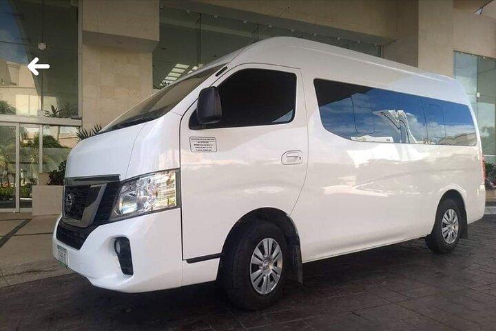 Kai Tak Terminal til Hong Kong Lufthavn (HKG) - Privat transfer