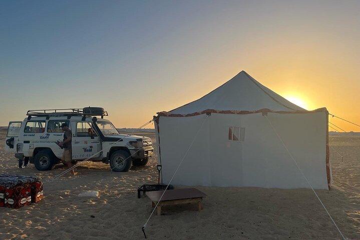 "White & Black Desert Safari – 1 nuit, 2 jours d'exploration"