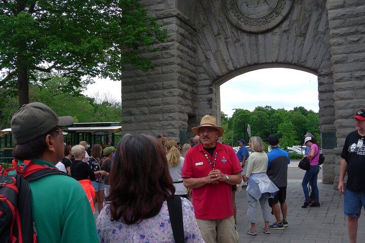 Exploring Niagara Falls by Foot with Maid of the Mist from USA