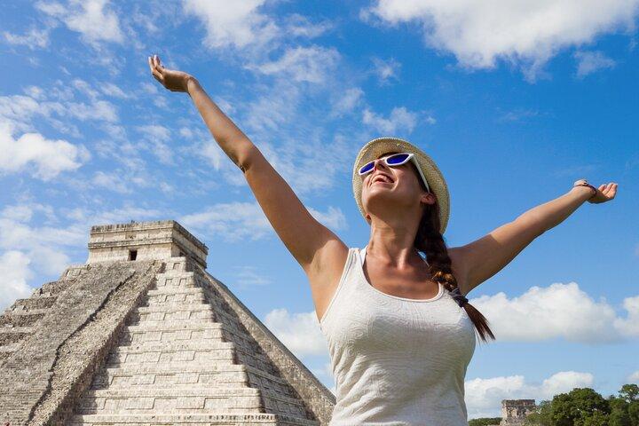 All Inclusive Chichen Itza + Suytun cenote Deluxe Tour