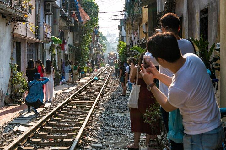 Stadtrundgang durch Hanoi mit lokalem Reiseführer und Train Street