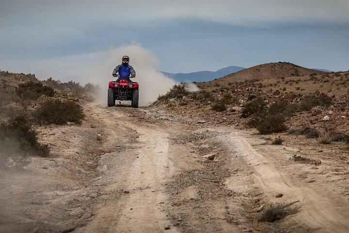 Ontdek de Agafay-woestijn met een expert via Quad (ATV).
