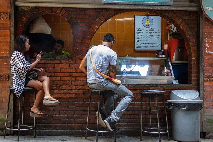 Gående lokal streetfood privat tur i Kathmandu