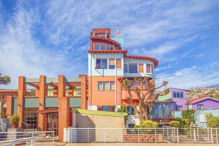 バルパライソ、ビニャ デル マール、パブロ ネルーダ博物館、ブドウ園へのツアー