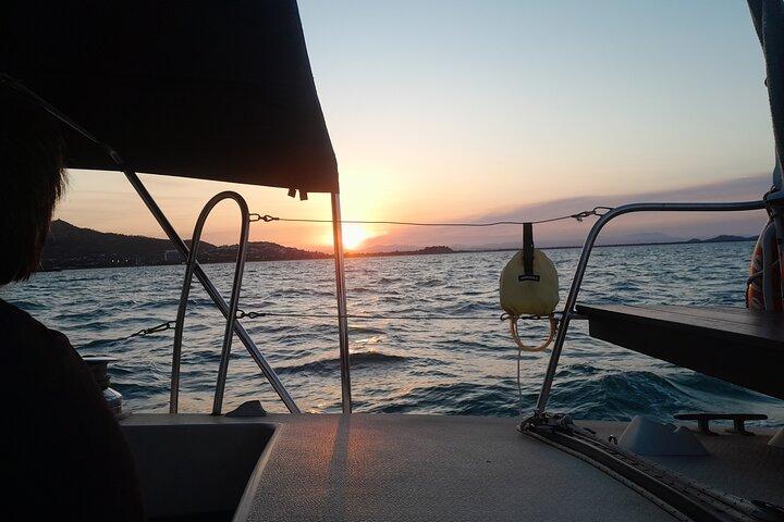 Townsville Sunset Sail Cruise Boat Tour Charter Hire Segeluthyrning