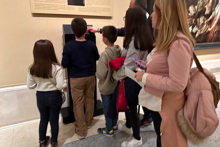 お子様とご家族向け、マドリードのプラド美術館のプライベートツアー