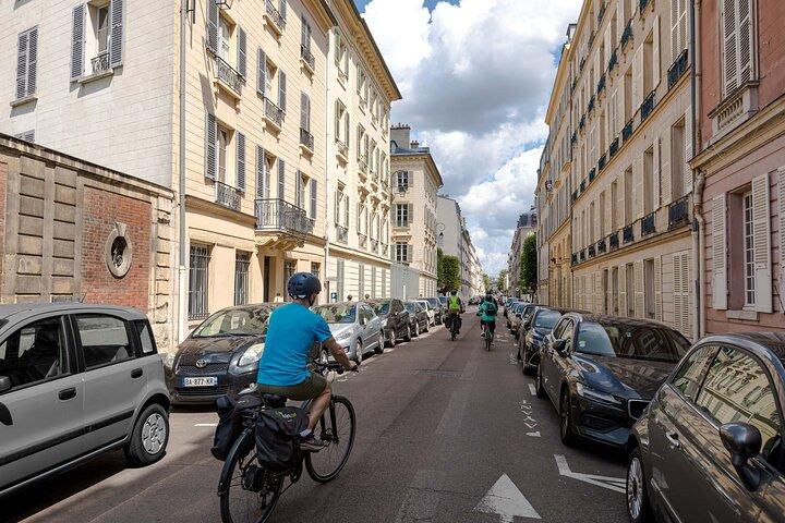 パリからヴェルサイユまでの電動自転車による自然ツアー