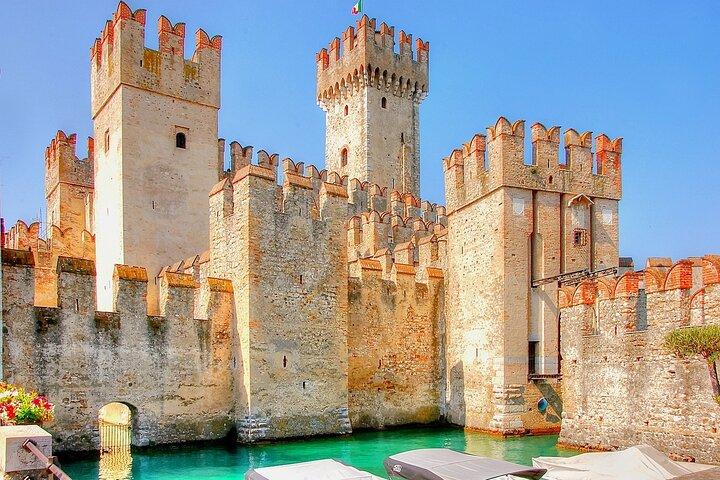 Tour privado de Venecia a Verona y Sirmione con conductor local